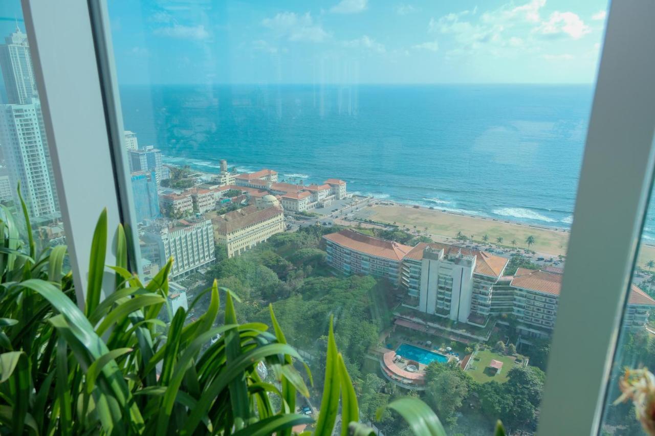 Brand New Water Front Luxury Cinnamon Suites Apartment In Heart Of Colombo City Exterior foto