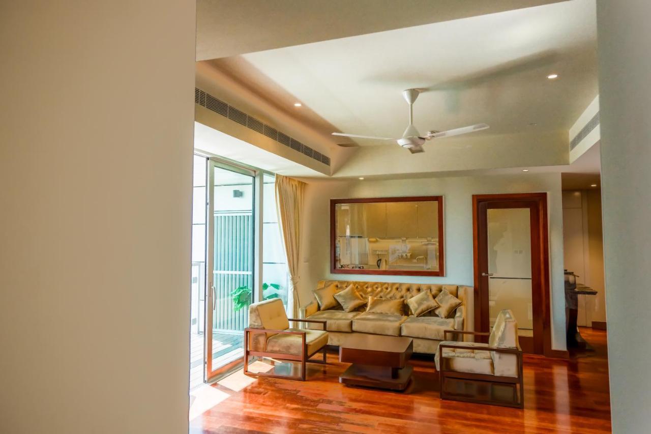 Brand New Water Front Luxury Cinnamon Suites Apartment In Heart Of Colombo City Exterior foto