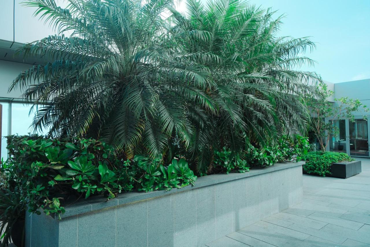 Brand New Water Front Luxury Cinnamon Suites Apartment In Heart Of Colombo City Exterior foto