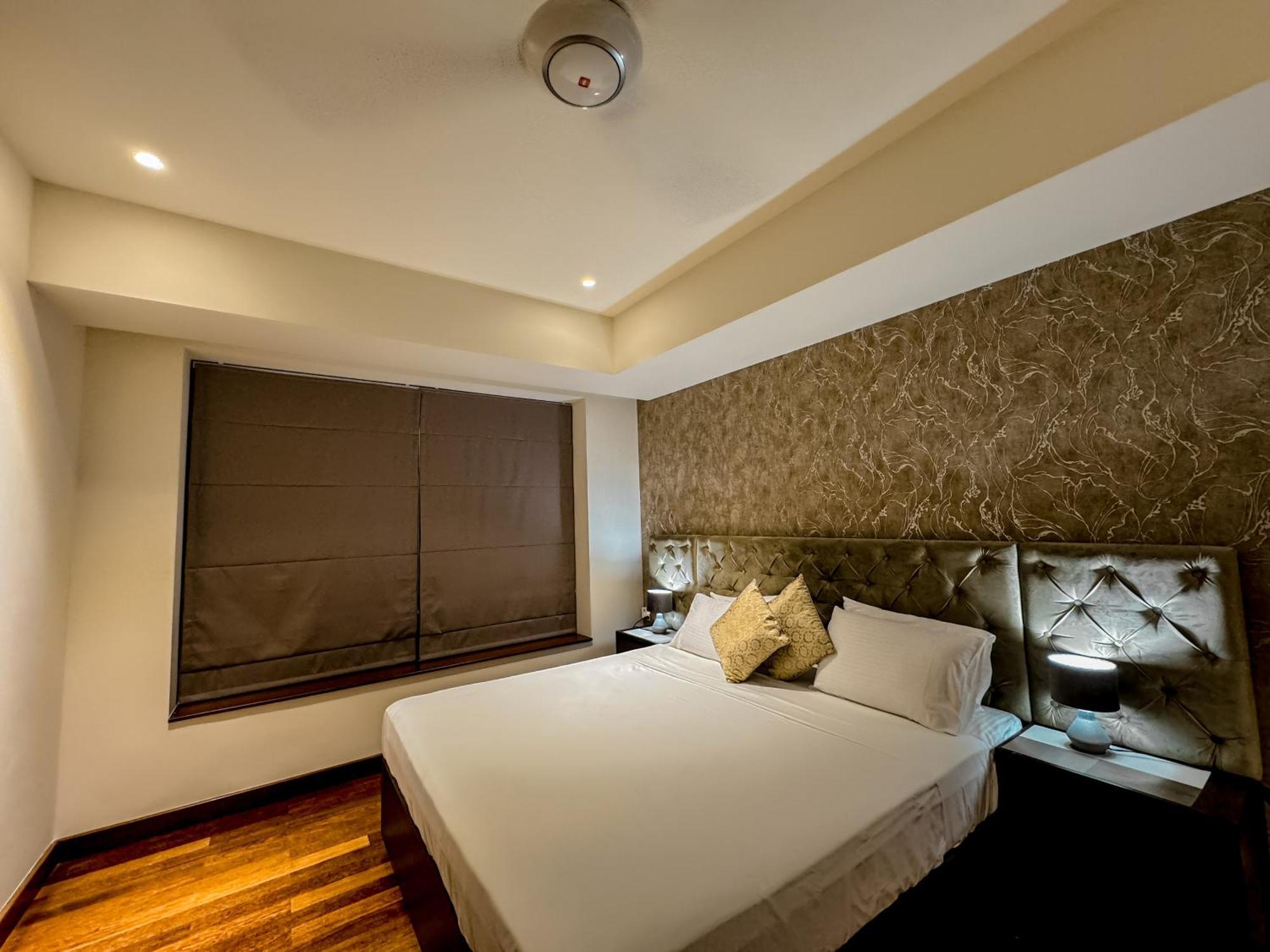 Brand New Water Front Luxury Cinnamon Suites Apartment In Heart Of Colombo City Exterior foto