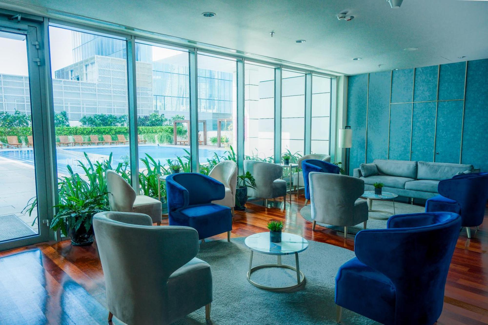 Brand New Water Front Luxury Cinnamon Suites Apartment In Heart Of Colombo City Exterior foto
